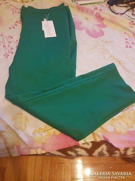 Two pieces of new xl women's pants, the price applies to both pieces