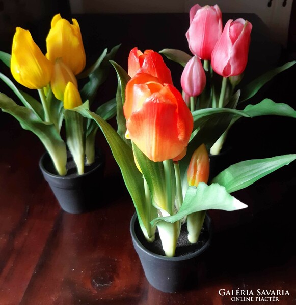 Művirág cserépben : élethű tulipán, gyöngyvirágcsokor