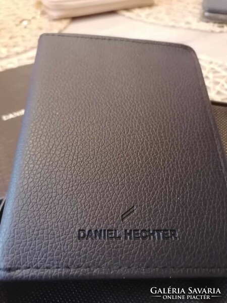 New! Daniel hechter men's wallet