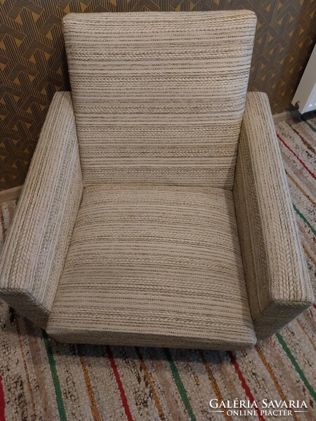 Large retro armchair in good condition!
