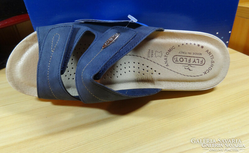 Quality Italian medical slippers, including the inner sole, genuine leather everywhere, size 41 light