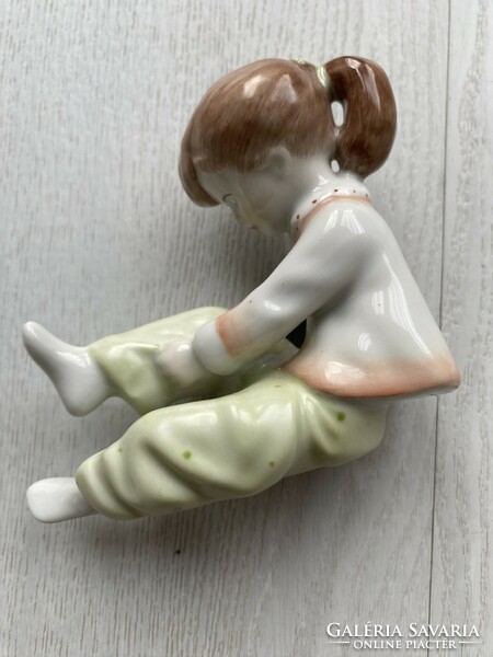 Aquincum 4 porcelain figurines for sale together