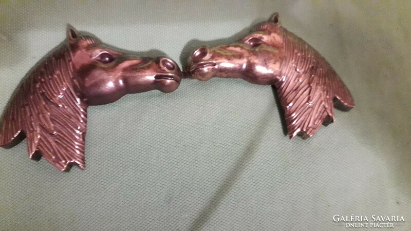 Retro very nicely crafted cast horse head copper belt buckle 15 x 5 cm as shown in the pictures