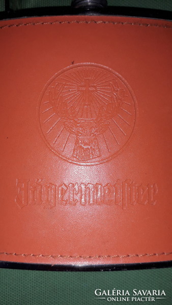 Cool steel leather-coated flat glass pocket flask with jagermaister inscription 9.5x9 cm as shown in the pictures