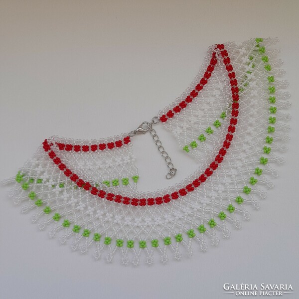National color pearl necklace, pearl collar