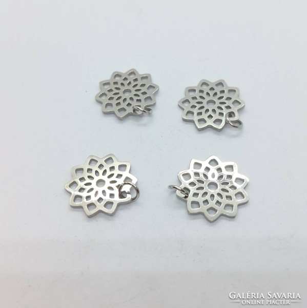 Stainless steel pendant flower
