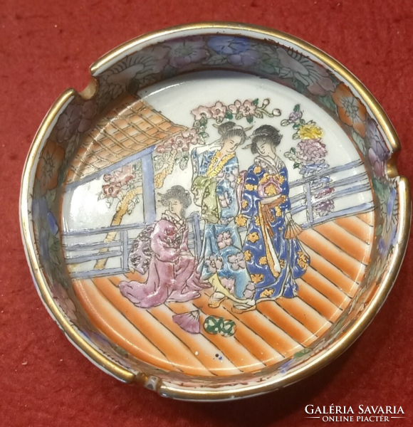 Oriental hand-painted ashtray