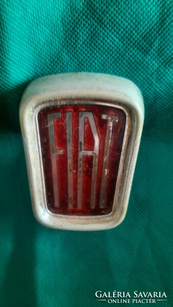 FIAT 125 hűtőrács embléma