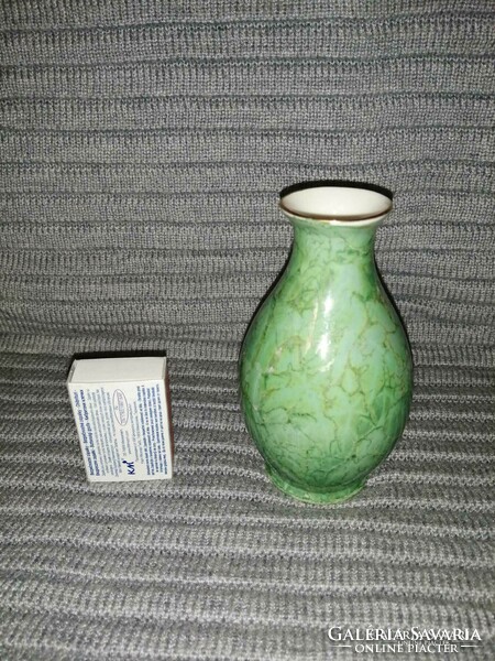 Luster vase of Hollóháza porcelain (a1)