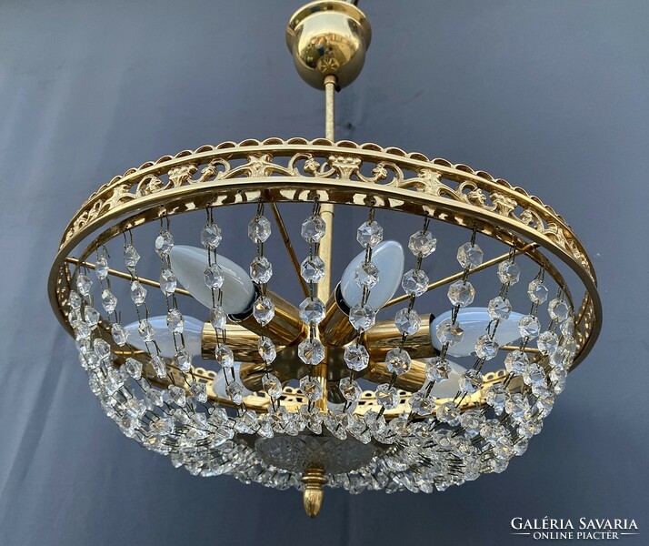 Crystal chandelier, ceiling lamp.