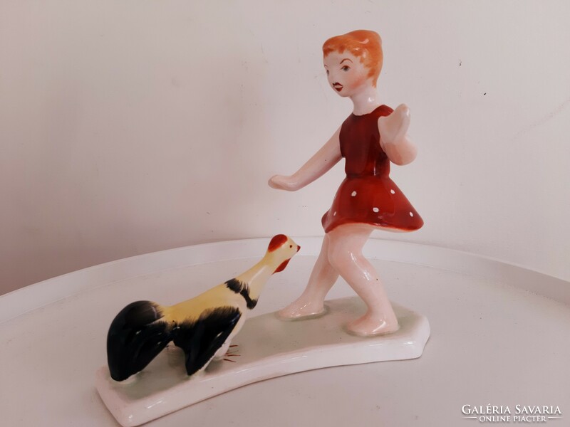 Régi Bodrogkeresztúri Kislány Kakassal Kerámia Figura