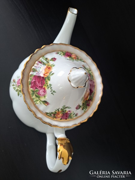 Royal albert old country roses large porcelain jug