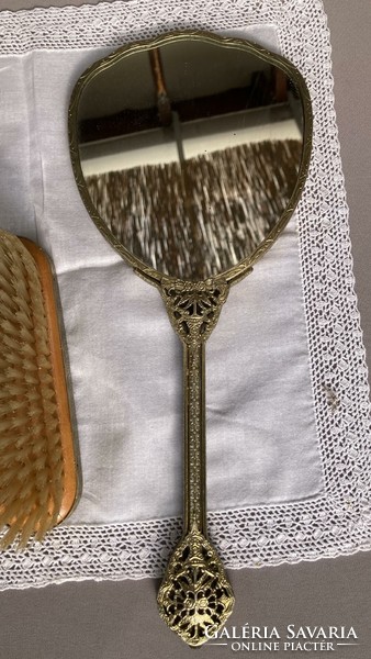 English tapestry comb set
