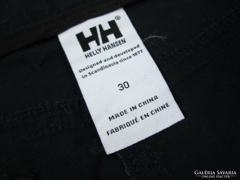 Original Helly Hansen (size 30) sporty and elegant women's shorts
