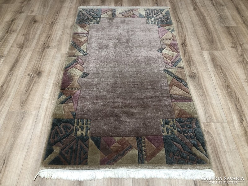 Nepalese hand-knotted wool rug, 94 x 169 cm