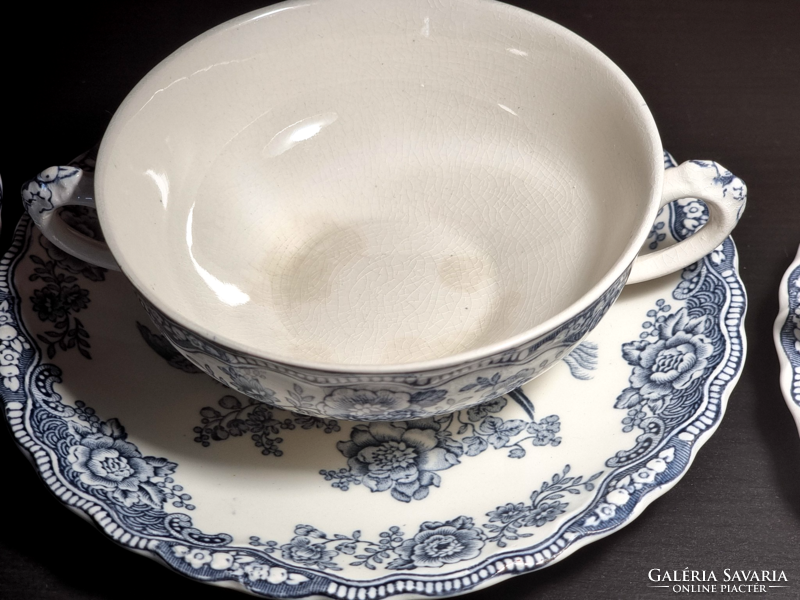 *Bristol crown ducal English porcelain faience tableware, first half of xx.Szd, with sticker decoration.