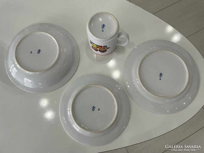 Zsolnay Moncsicsi reggeliző gyerek készlet étkészlet mese figura porcelán