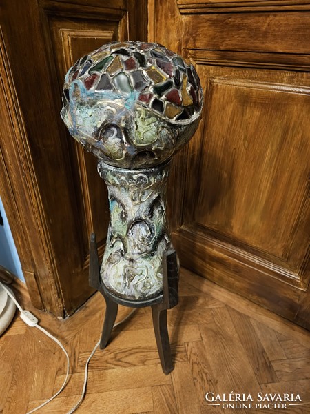 Unique lamp (tiffany style)