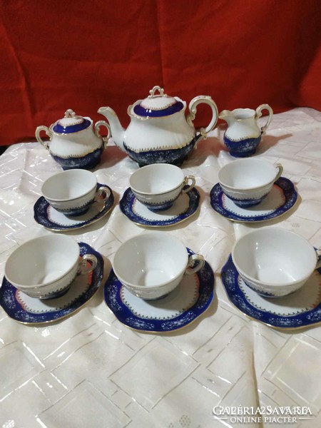 Zsolnay pompadour tea set