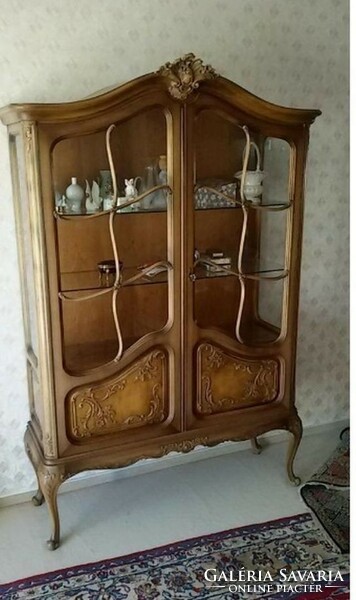 Neo-baroque style display cabinet