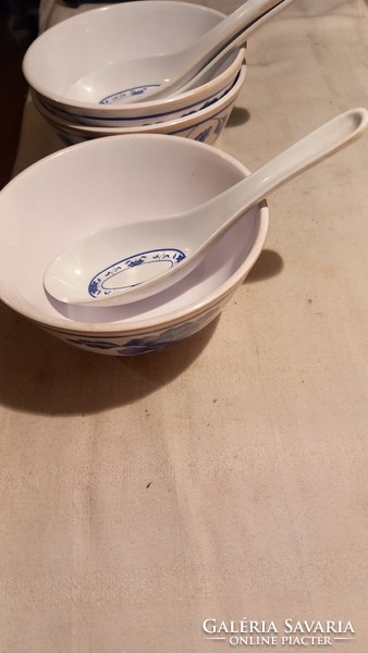 3db ázsiai leveses tányér , kanállal