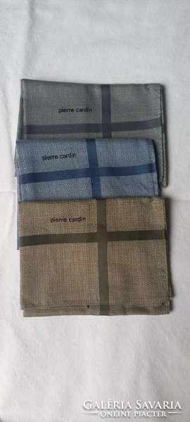 3 Pierre Cardin men's textile handkerchiefs