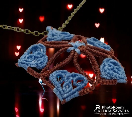 Kék szívek makramé nyaklánc