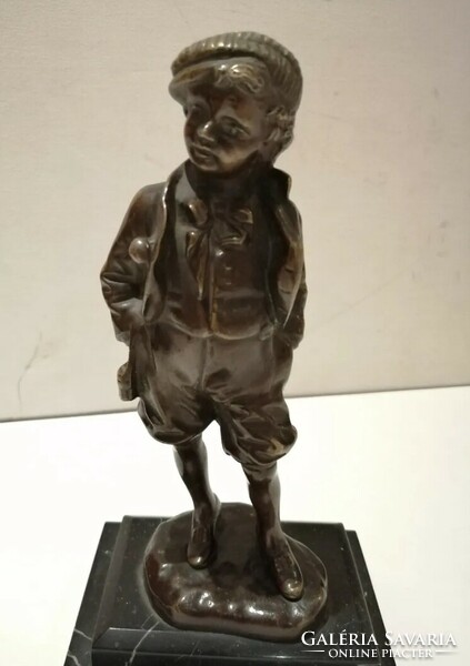 French bronze statue, on a marble plinth, from a collection, auction for 1 week.