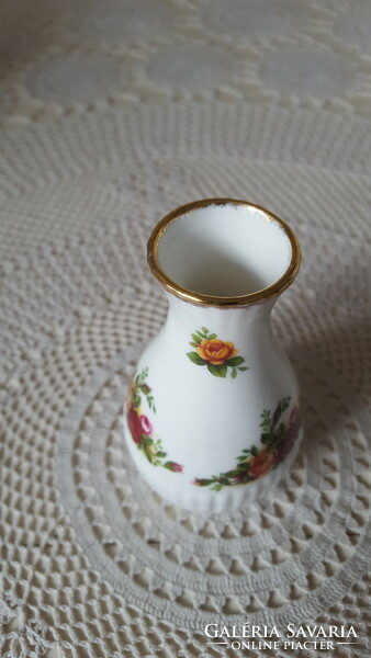 Kisméretű,Royal Albert Old Country Roses porcelán váza