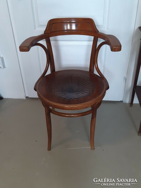 Armchair signed by J &j kohn, collectible