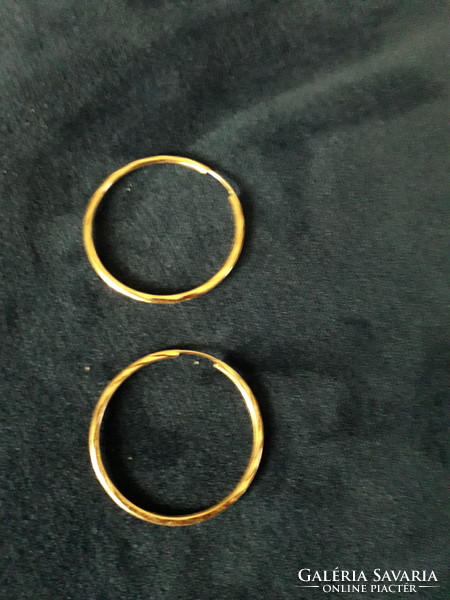 14K yellow gold hoop earrings