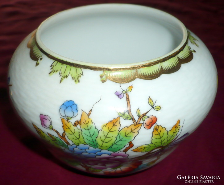 Herend porcelain bonbonier with Victoria pattern, sugar holder, 11.5x11.5 cm