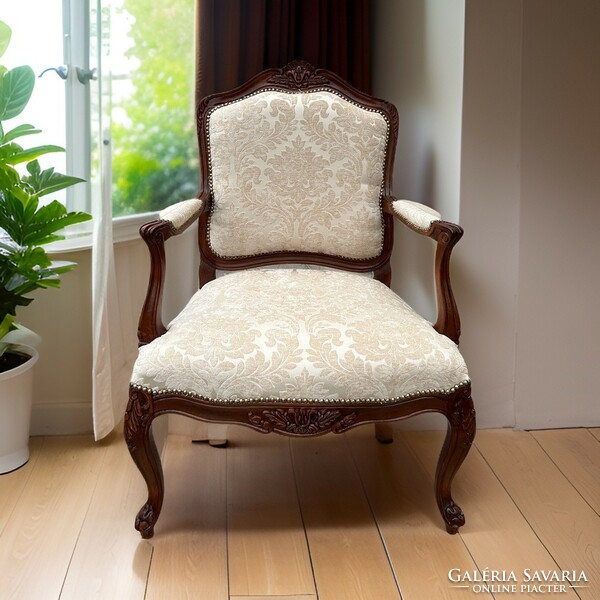 Baroque style armchair/armchair with new upholstery