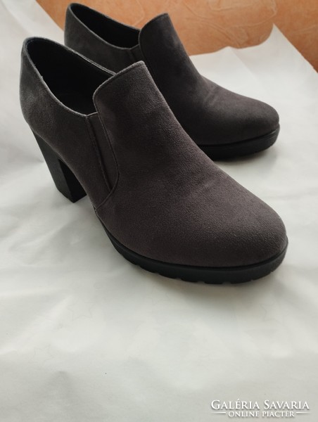 Gray leather, size 41 women's shoes