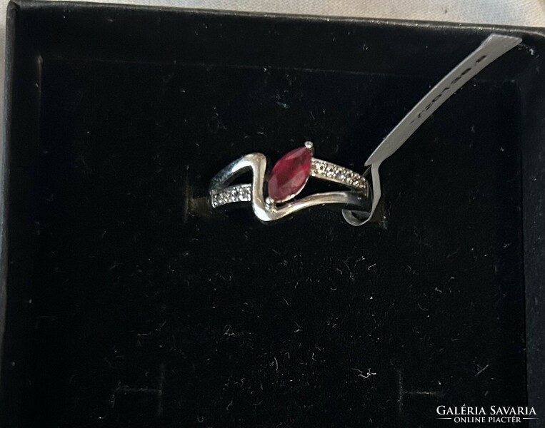 Silver 925 ring with Madagascar ruby stone