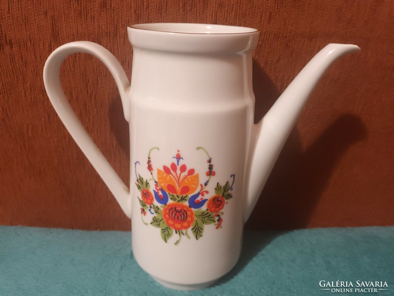 Beautiful Kahla flower pattern flawless German porcelain spout