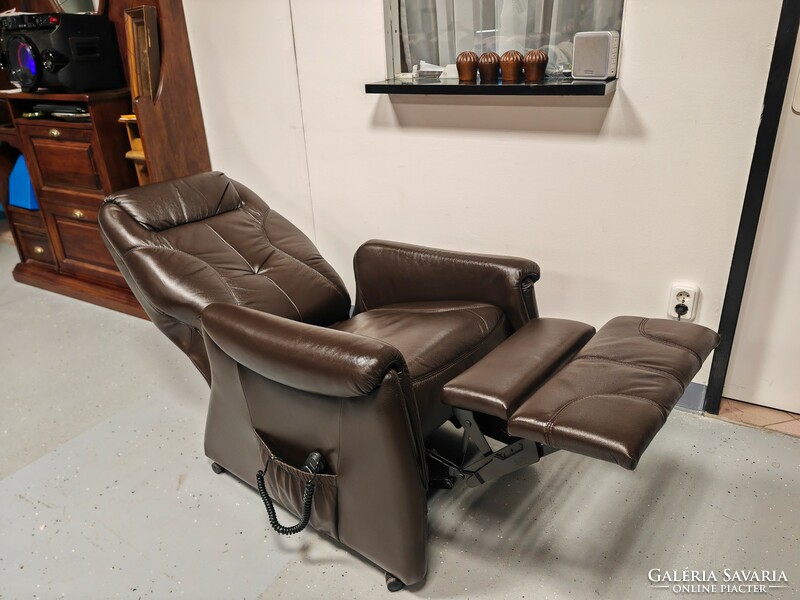 Nagyon kényelmes , új állapotú klasszikus valódi bőr relax fotel kétmotoros Himolla bőrfotel