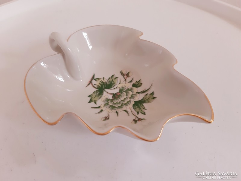 Hóllóháza leaf-shaped bowl with a green flower pattern