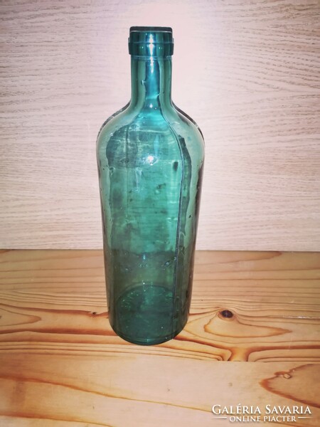 A bottle of Igmándi bitter water