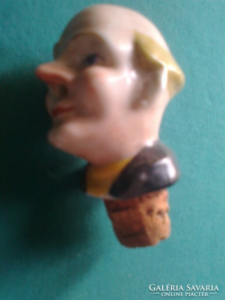 Liqueur figural plug and spout in one - from the early '60s