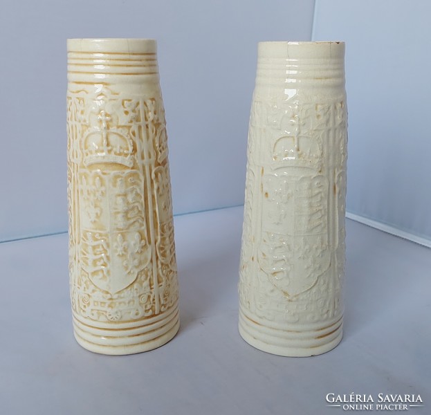 Zsolnay jars with relief decoration 1887/89, old ivory series