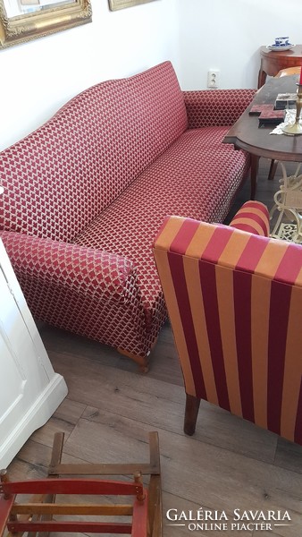 Three-person sofa renovated
