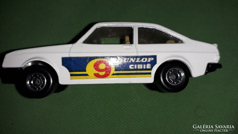 1978. MATCHBOX -SUPERFAST - FORD ESCORT RS2000 - 1: 64 méretű fém kisautó GYŰJTŐI a képek szerint