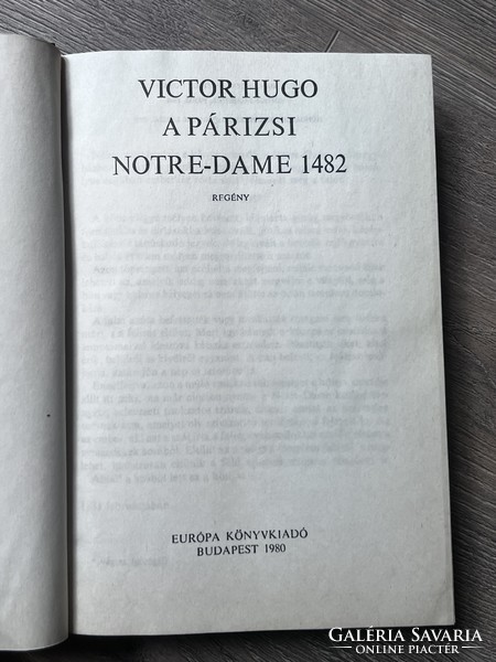 Victor Hugo: A párizsi Notre-Dame 1482
