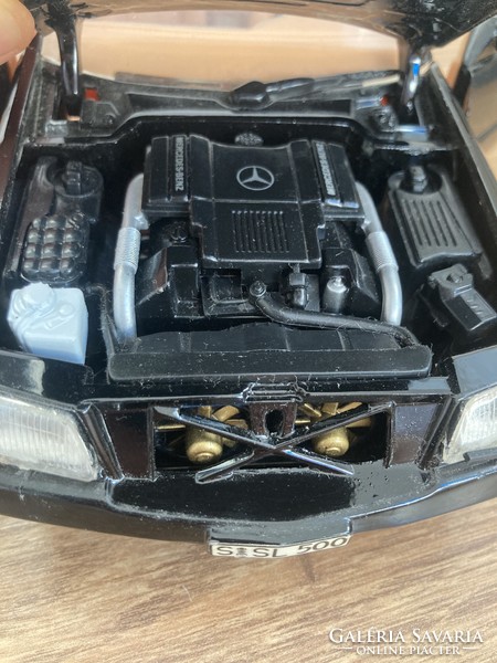 Mercedes-benz sl500 revell 1:18 model car