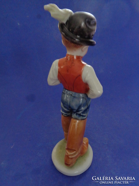 Flawless Herend figure from 1942