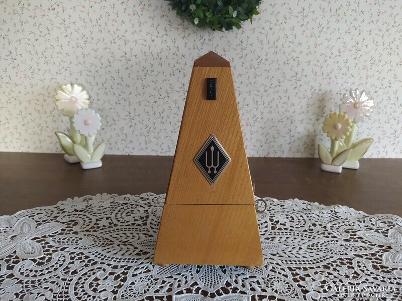 German metronome/tactometer