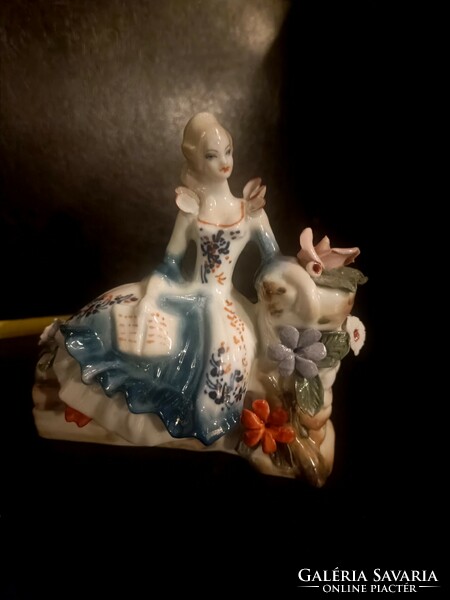 Vintage porcelán hölgy
