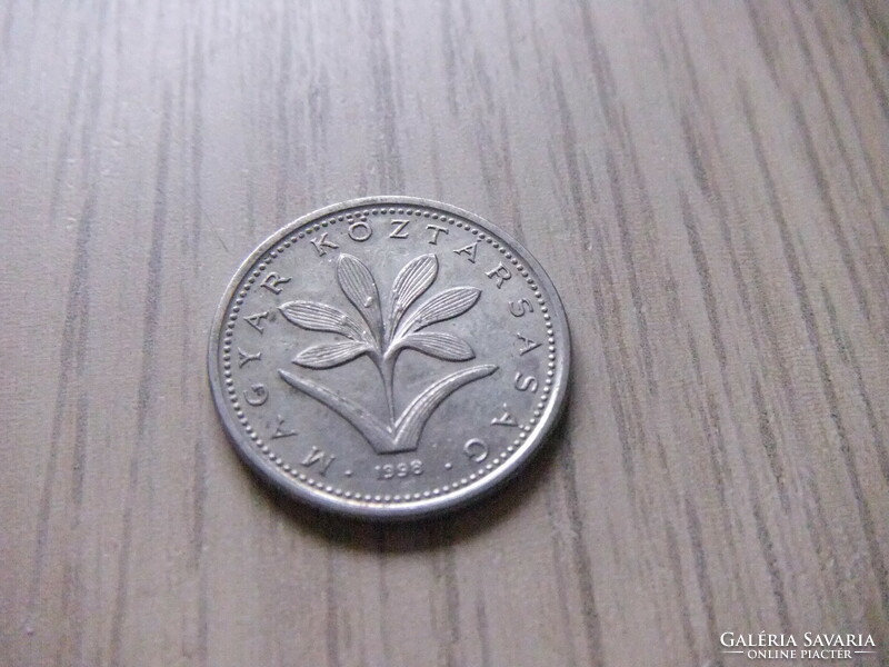 2   Forint      1998      Magyarország