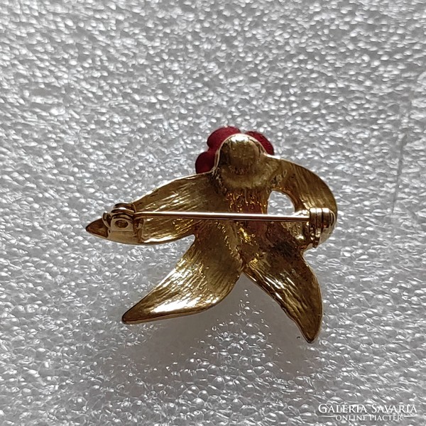 Nice gold plated metal pin